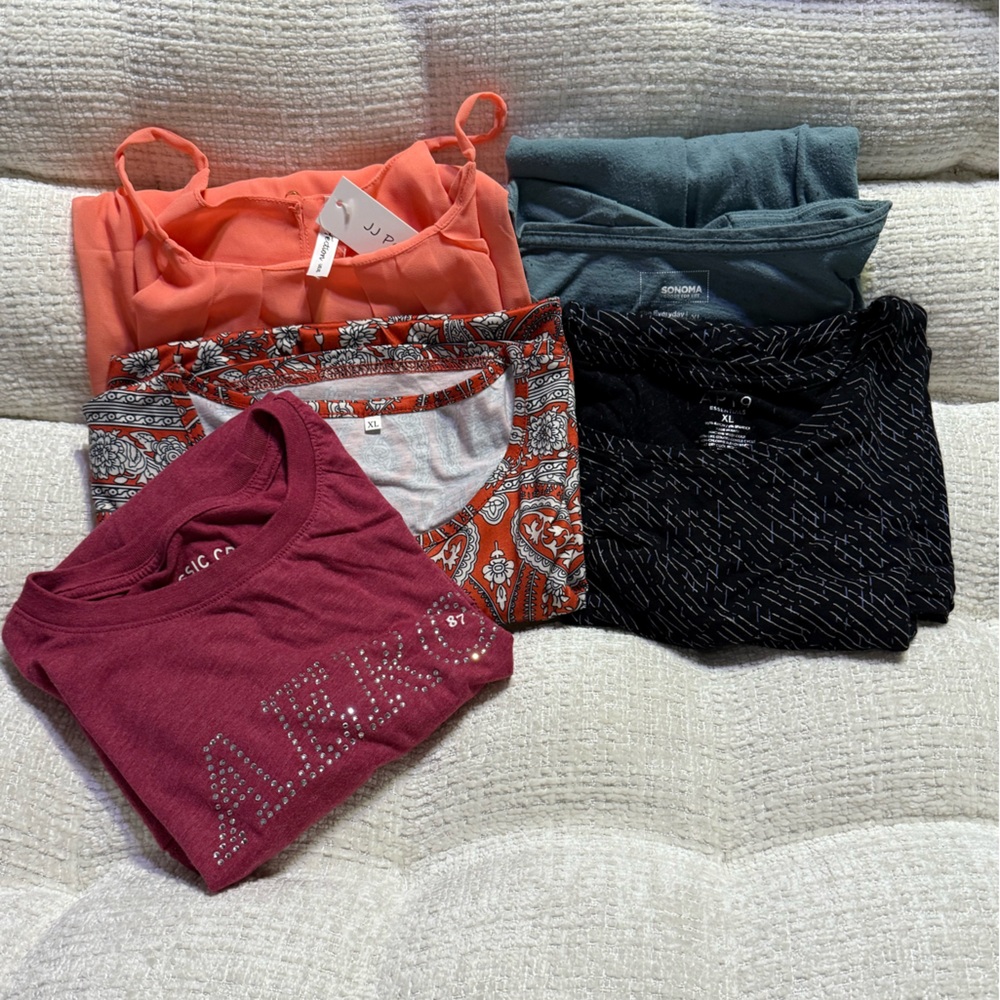 X-Large Women’s Shirts Bundle